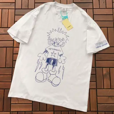 VETEMENTS T-Shirt