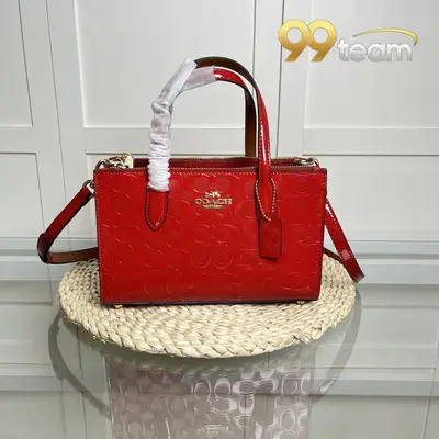 COACH | Item ID: 04760