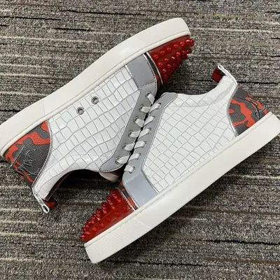 LOUBOUTINS