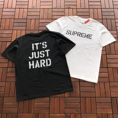 SUPREME T-Shirt