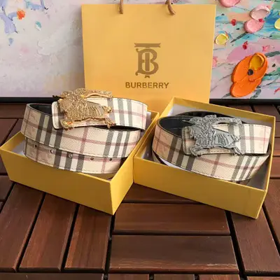 BURBERRY Gürtel
