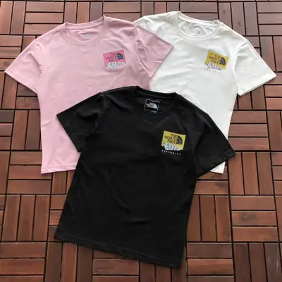 THE NORTH FACE T-Shirt