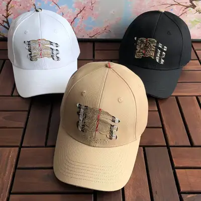 BURBERRY Cap