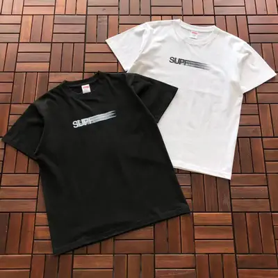 SUPREME T-Shirt