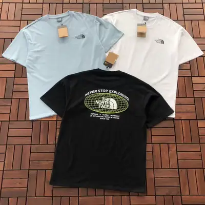 THE NORTH FACE T-Shirt