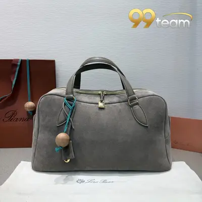 LORO PIANA | Item ID: 22041