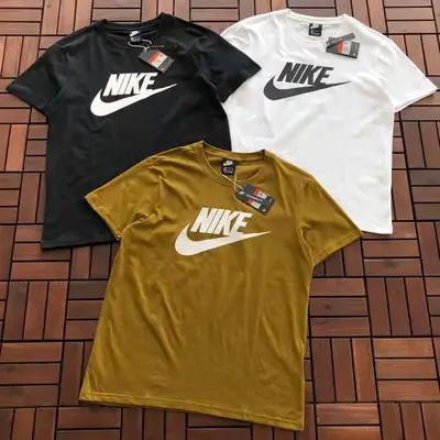 NIKE T-Shirt