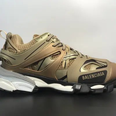 BALENCIAGA