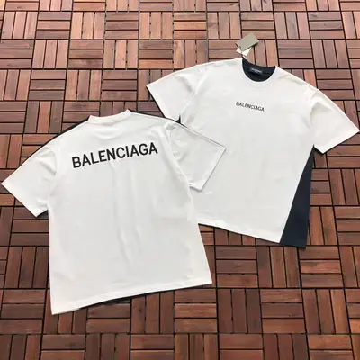 BALENCIAGA T-Shirt