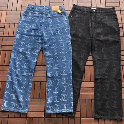 CHANEL Jeans