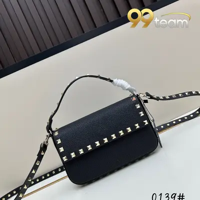 VALENTINO | Item ID: 18910