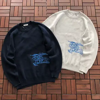 BURBERRY Sweater
