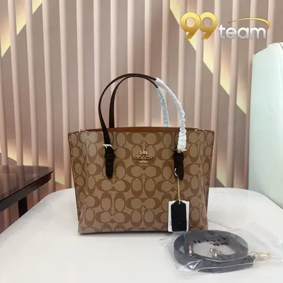 COACH | Item ID: 04412