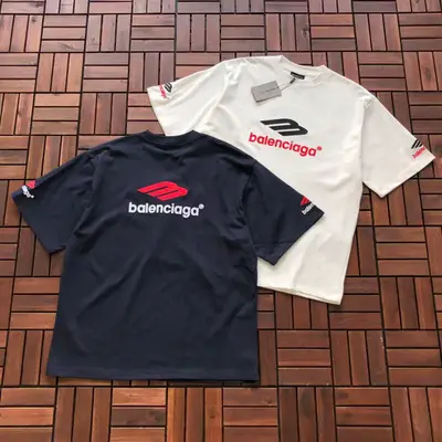 BALENCIAGA T-Shirt