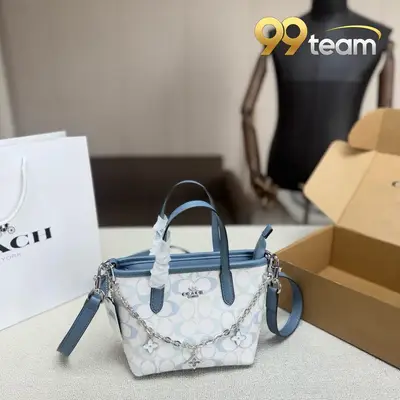 COACH | Item ID: 04339