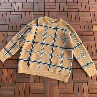 BURBERRY Sweater
