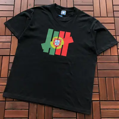 UNDEFEATED T-Shirt