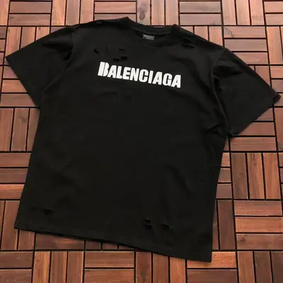 BALENCIAGA T-Shirt