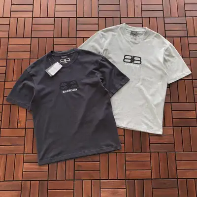 BALENCIAGA T-Shirt