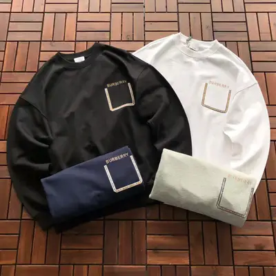 BURBERRY Sweater