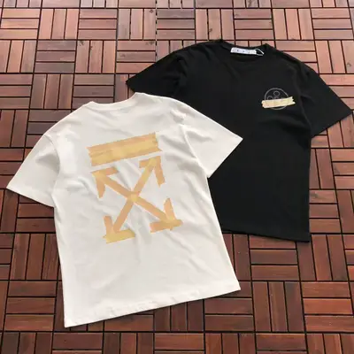 OFF-WHITE T-Shirt