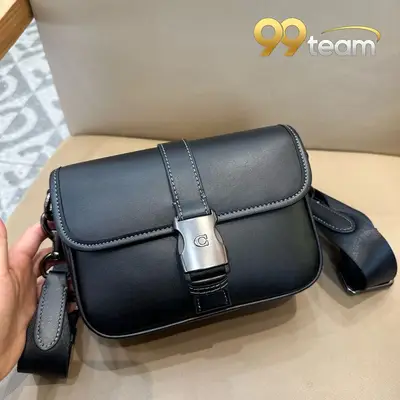 COACH | Item ID: 04909