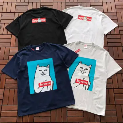 SUPREME T-Shirt
