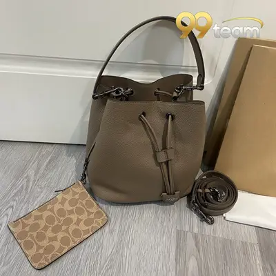 COACH | Item ID: 05063