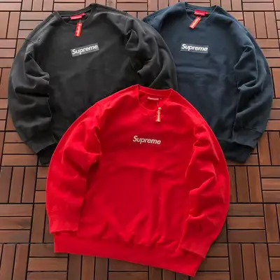 SUPREME Sweater