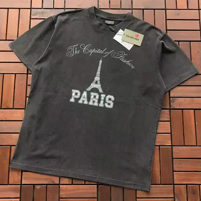 BALENCIAGA T-Shirt