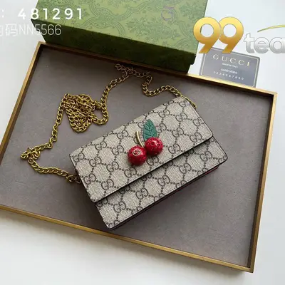 GUCCI | Item ID: 17140
