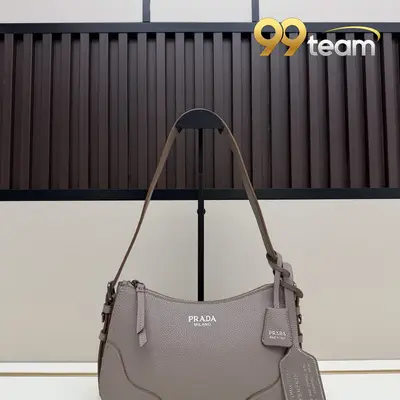 PRADA | Item ID: 09300