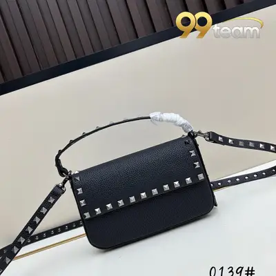 VALENTINO | Item ID: 18920