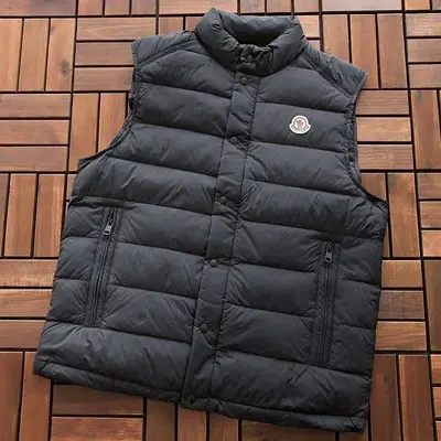 MONCLER