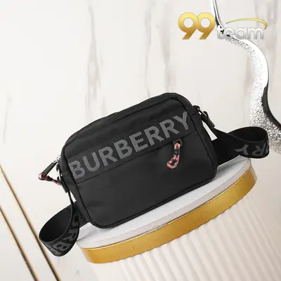 BURBERRY | Item ID: 21552