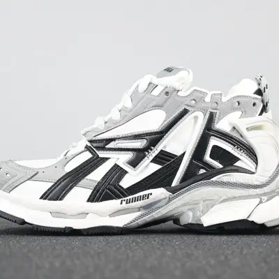 BALENCIAGA Sneaker
