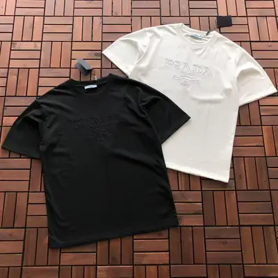 PRADA T-Shirt