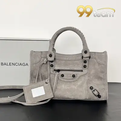 BALENCIAGA | Item ID: 21821