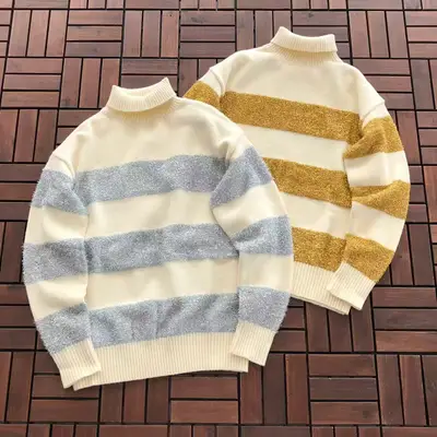 AMI Sweater
