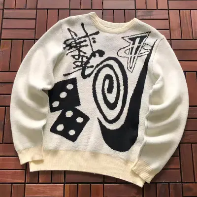 NIKE Sweater