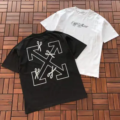 OFF-WHITE T-Shirt