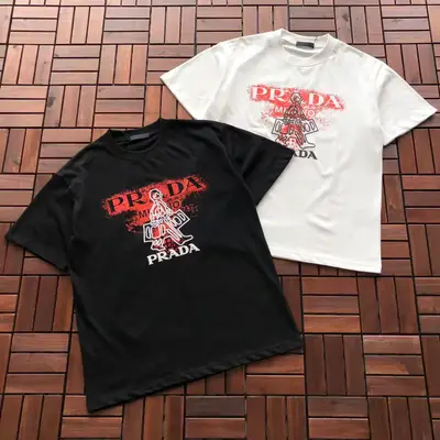 PRADA T-Shirt