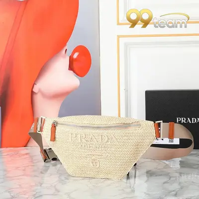 PRADA | Item ID: 08946