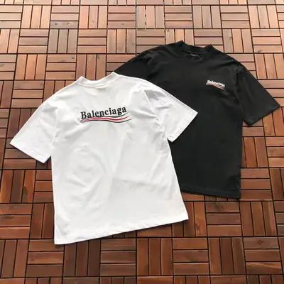 BALENCIAGA T-Shirt