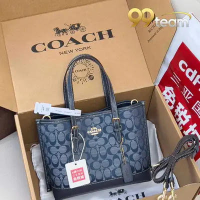 COACH | Item ID: 05289
