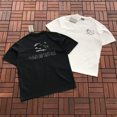 BALENCIAGA T-Shirt