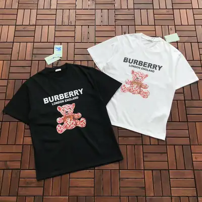 BURBERRY T-Shirt