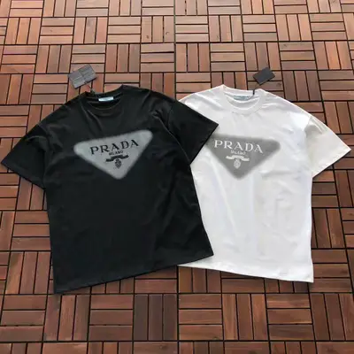 PRADA T-Shirt