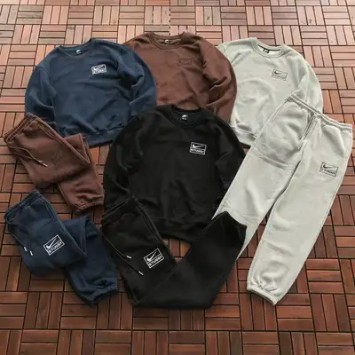 NIKE Sweater
