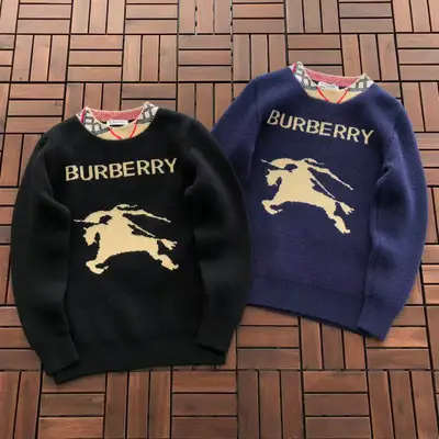 BURBERRY Sweater